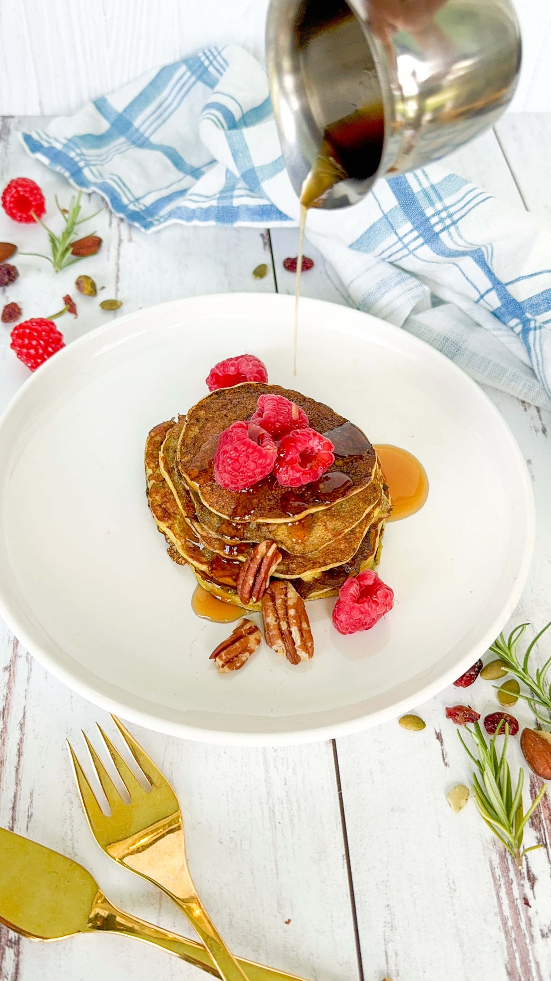 Two Ingredient Banana Pancakes