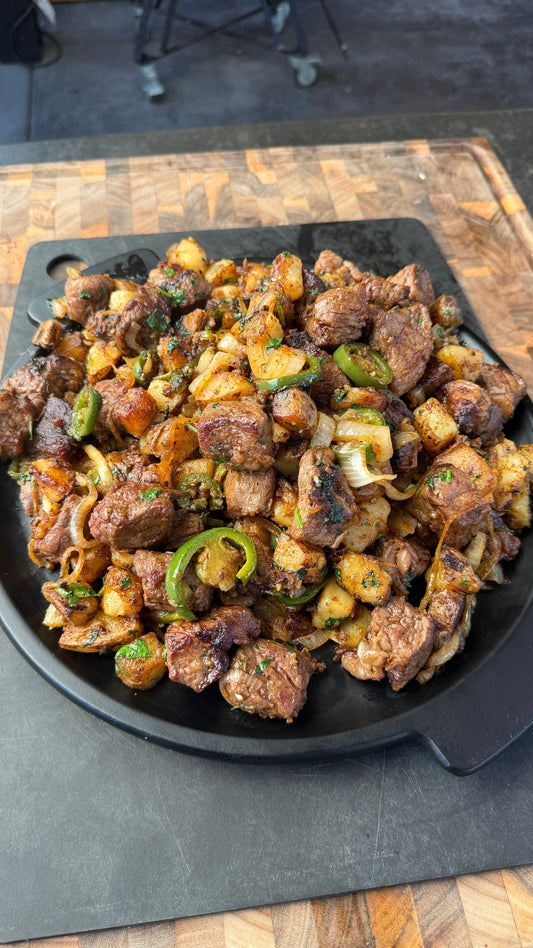 Disco Steak & Papas con Jalapeños